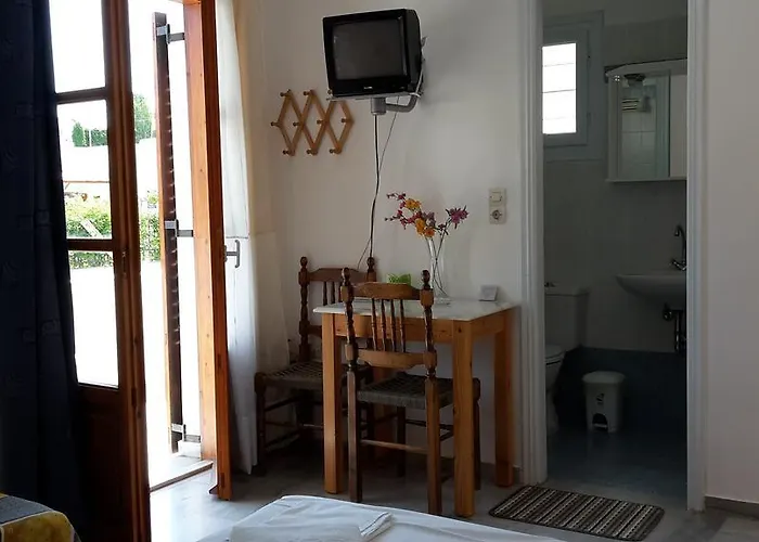 Hibiscus 3* Parikia (Paros)